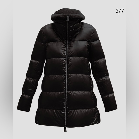 Herno hi-low puffer jacket. Ultra lightweight goose down. Authentic. - Picture 9 of 12